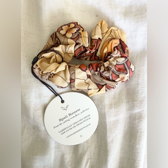 NWT SPELL BUNDLE | ReNew Tote Bag + Eye Mask + Scrunchy - Picture 6 of 6